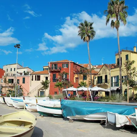 La Casa Di Manu By Interhome Daire Porto Maurizio